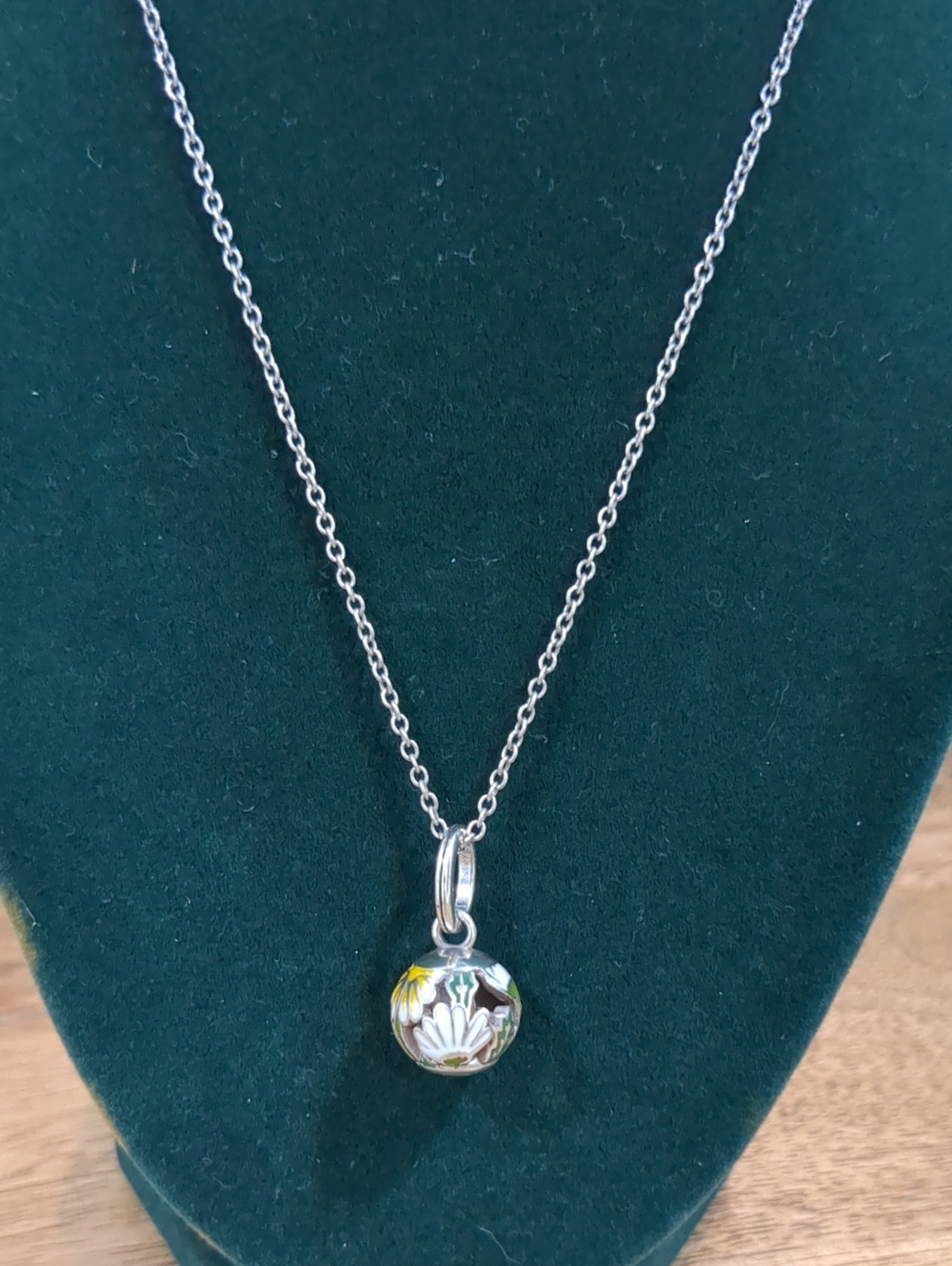 BRIGHTON Daisies Enamel Orb Necklace - White & Yellow "LIFE IS BEAUTIFUL"